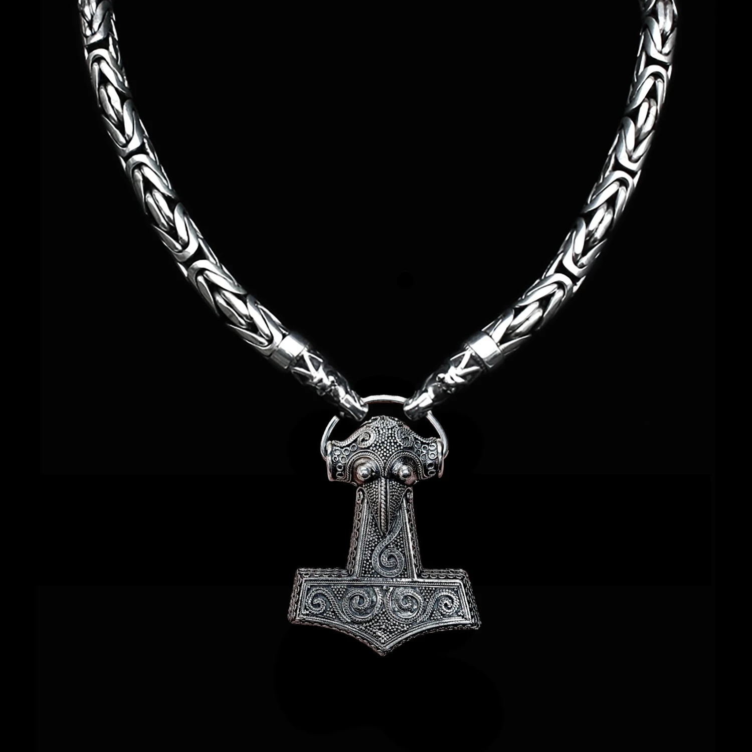 10mm Silver King Chain Necklace With Gotland Dragon Heads 1 10mm Silver King Chain Necklace With Gotland Dragon Heads