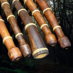 Viking Age Lur / War Horn -The Viking Dragon Shop mp viking age lur replicas close up angles