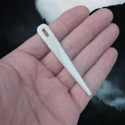 Bone Nalbinding Needle - Small Decorated