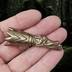 Medium Bronze Viking Drinking Horn Finial With Dragon Head -The Viking Dragon Shop pc bronze dragon head horn finial in hand