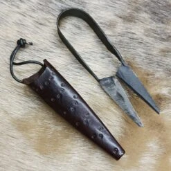 Hand-Forged Small Snips -The Viking Dragon Shop sg small snips with kr small leather dot and ring sheath