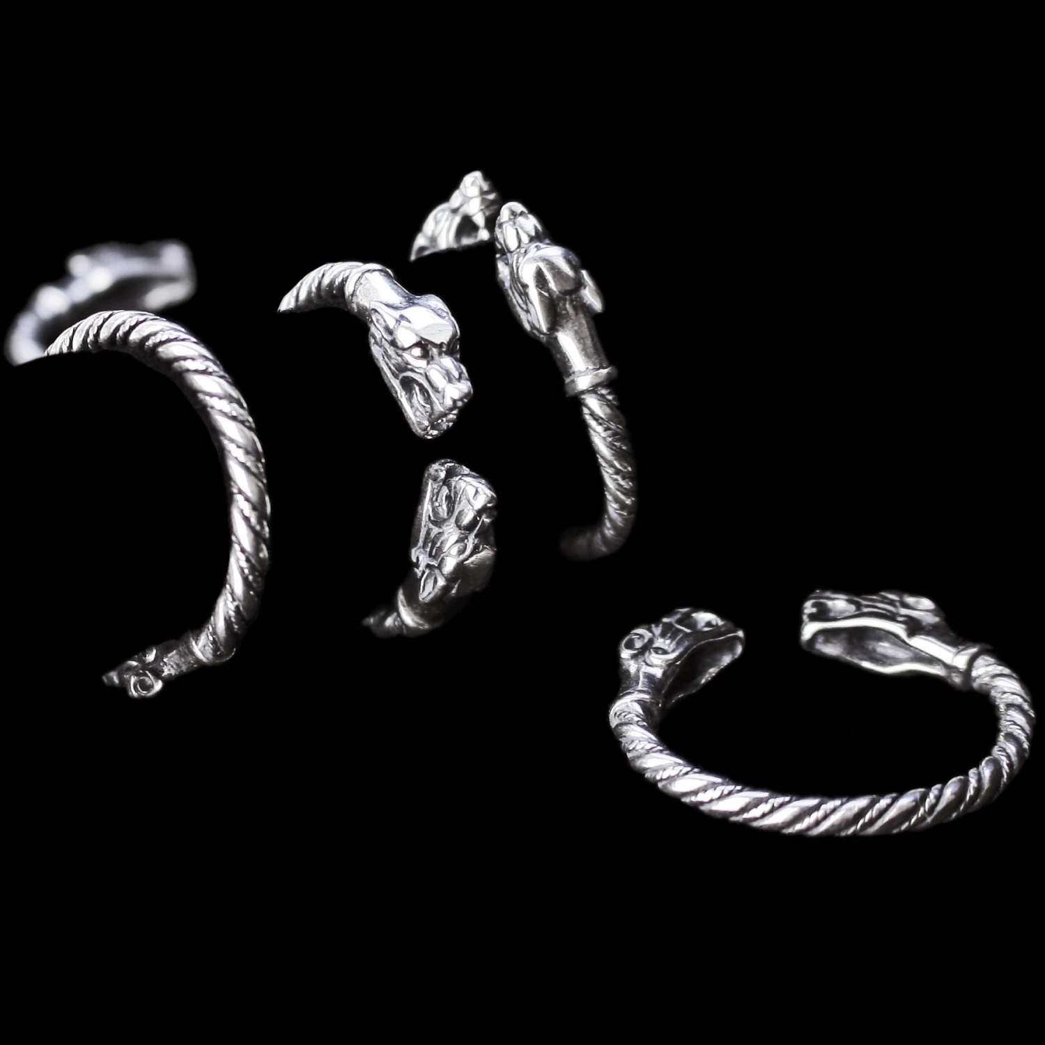 Silver Twisted Ferocious Wolves Ring 1 Silver Twisted Ferocious Wolves Ring